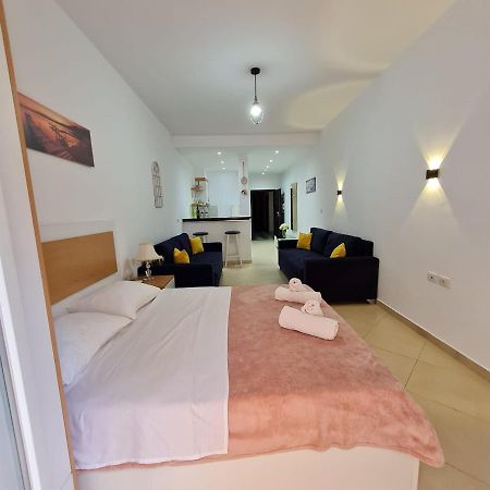 Studio By The Beach - Vlore Exterior photo