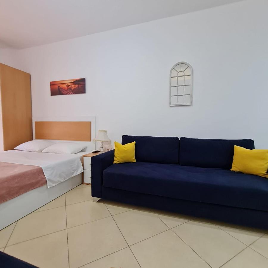 Studio By The Beach - Vlore Exterior photo