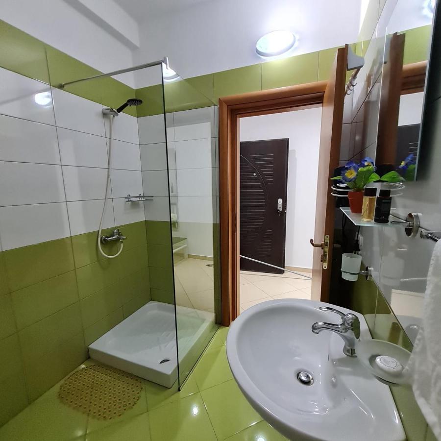 Studio By The Beach - Vlore Exterior photo
